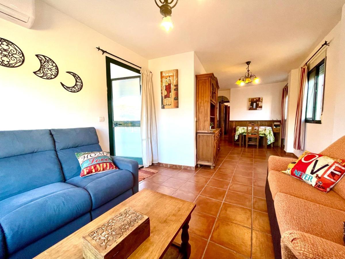 Apartamentos Axarquia , Frigiliana, Terraza Privada Con Vistas A La Montana Rio Y Al Mar מראה חיצוני תמונה