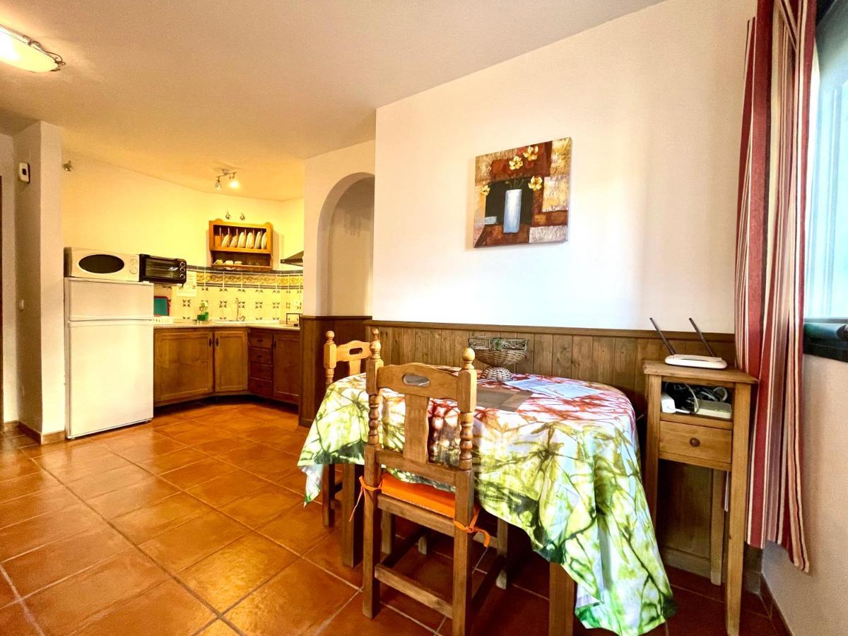 Apartamentos Axarquia , Frigiliana, Terraza Privada Con Vistas A La Montana Rio Y Al Mar מראה חיצוני תמונה