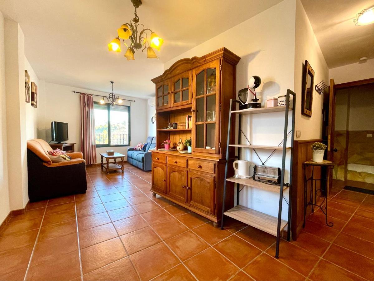 Apartamentos Axarquia , Frigiliana, Terraza Privada Con Vistas A La Montana Rio Y Al Mar מראה חיצוני תמונה